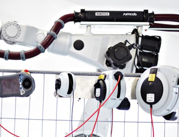 Imagen de SUMCAB ROBOTICS, soluciones en cableado para Robots Industriales